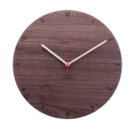 Reloj de pared de diseño 'Bergtouhr (nutwood round)'