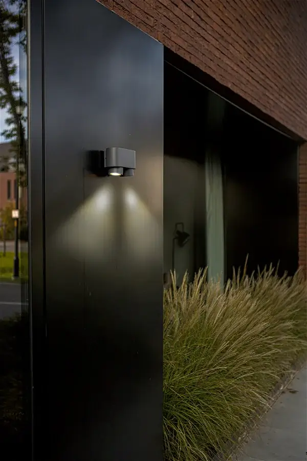 Design Outdoor light 'CYPRES 3' (1)