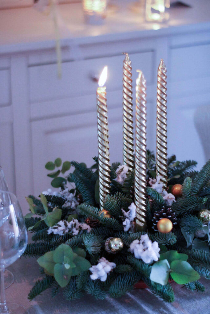 diy-winter-solstice-table-decoration-with-long-candles-1