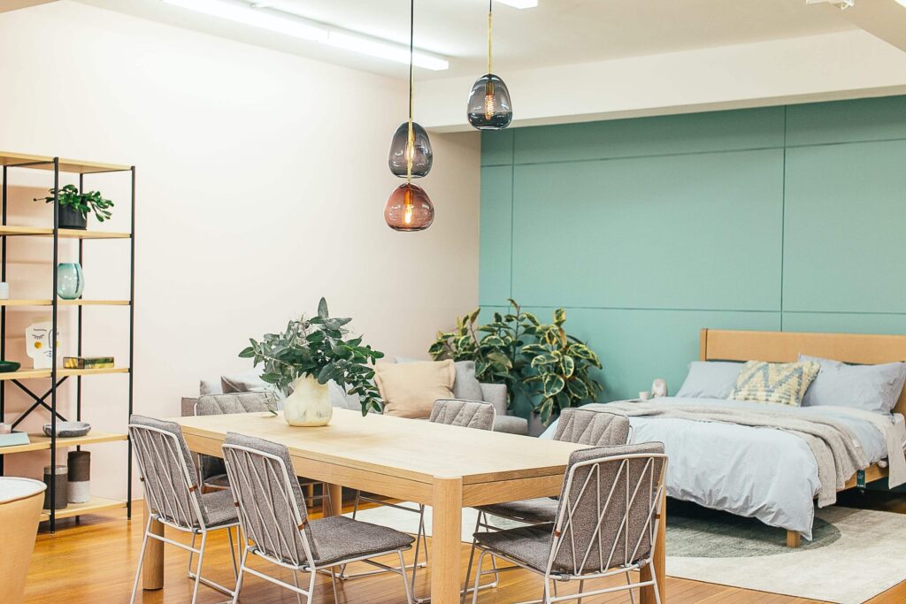 Ideas para ahorrar espacio en el salón