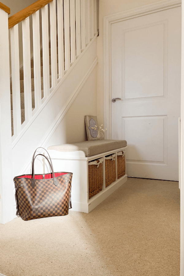 Almacenamiento con armarios empotrados